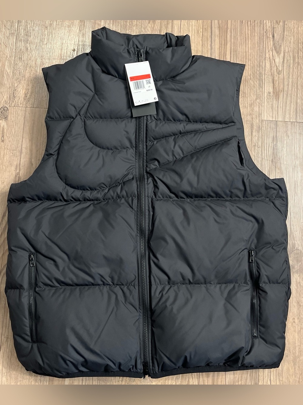NWT Nike Sportswear Club Therma-Fit Loose Fit Vest IH2368-010 Men’s Size L